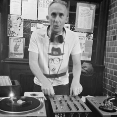 DJ Sigher The Gutter Snype - HHV Mag Artist & Partner Vinyl Charts aus 2015