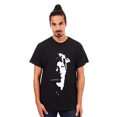 Amy Winehouse - Scarf Portrait T-Shirt