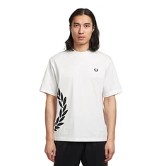 Fred Perry - Textured Laurel Wreath T-Shirt
