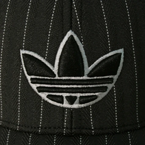 adidas - Pinstripe cap