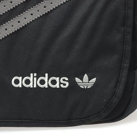 adidas - Trefoil messenger bag