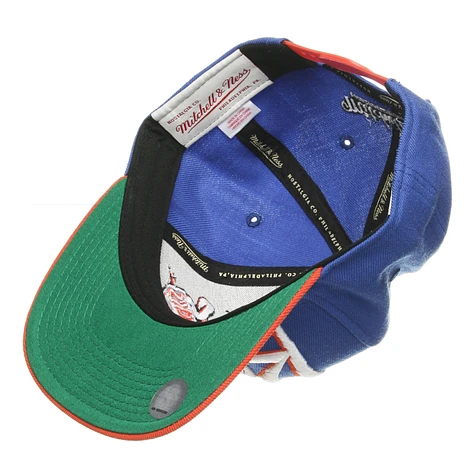 Mitchell & Ness - New York Knicks NBA Vice Script Snapback Cap