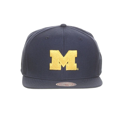 Mitchell & Ness - University Of Michigan NCAA Basic Logo Snapback Cap