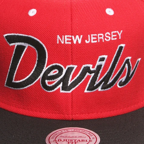 Mitchell & Ness - New Jersey Devils NHL Wool 2 Tone Snapback Adjustable Cap