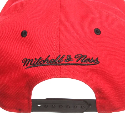 Mitchell & Ness - Chicago Bulls NBA 2 Tone Snapback Cap Special Edition