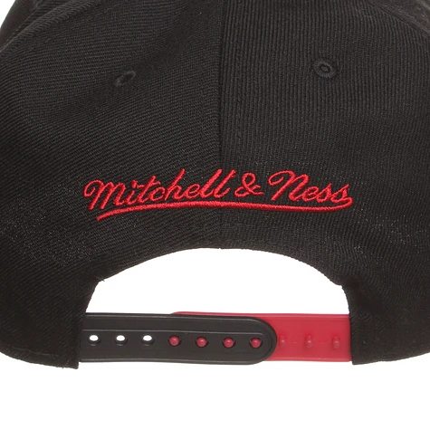 Mitchell & Ness - Miami Heat NBA Black Team Arch Snapback Cap