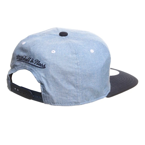 Mitchell & Ness - Michigan Wolverines NCAA Chambray 2 Snapback Cap