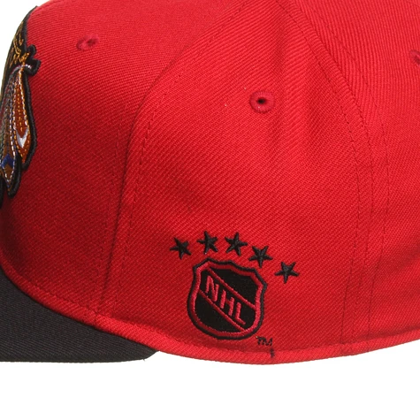 Mitchell & Ness - Chicago Blackhawks NHL XL Logo 2 Tone Snapback Cap