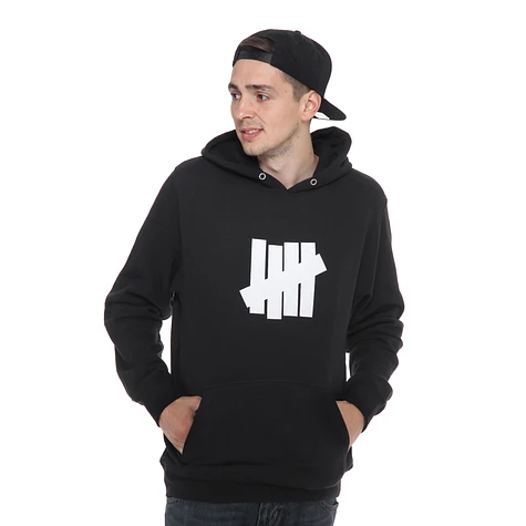 Undefeated - 5 Strike Basic Pullover Hoodie