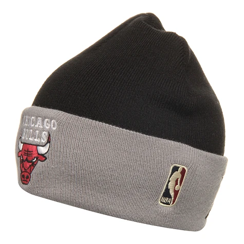 Mitchell & Ness - Chicago Bulls NBA 2 Tone Cuffed Knit Beanie