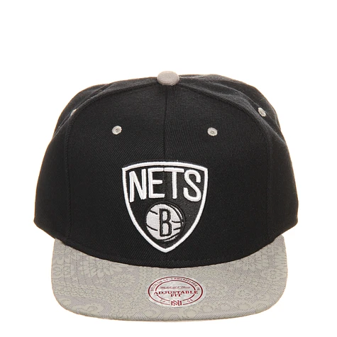 Mitchell & Ness - Brooklyn Nets NBA Paisley Print Snapback Cap