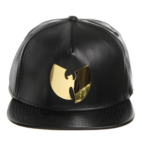 Wu-Tang Brand Limited - Gold Metal W Strapback Cap