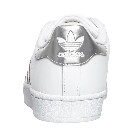 adidas - Superstar