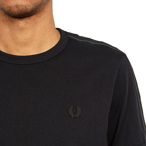 Fred Perry - Tonal Taped Ringer T-Shirt