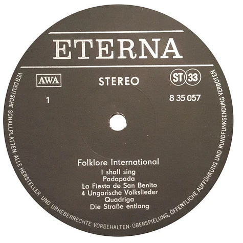 V.A. - Folklore International