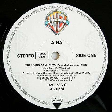 a-ha - The Living Daylights (Extended Mix)
