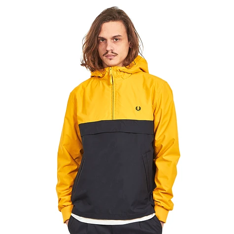 Fred Perry - Half Zip Panelled Jacket