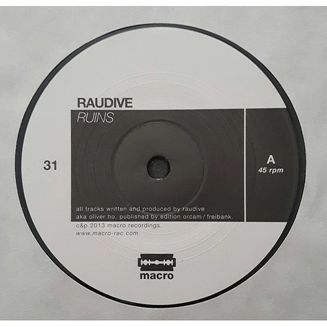 Raudive - Ruins / Visitor