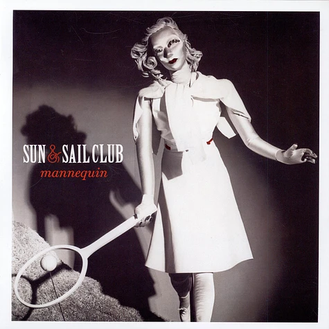 Sun And Sail Club - Mannequin