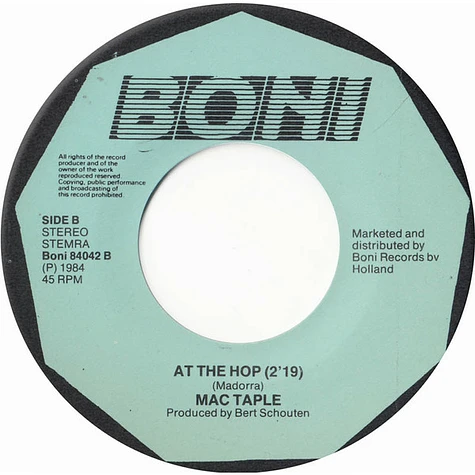 Mac Taple - Rockin' Rebels Keep On Dancin' / At The Hop