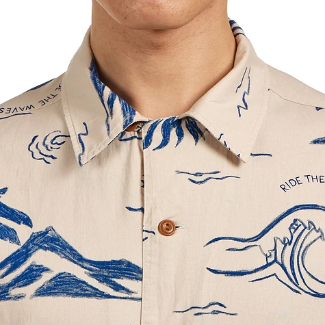 Nudie Jeans - Arvid Waves Hawaii Shirt