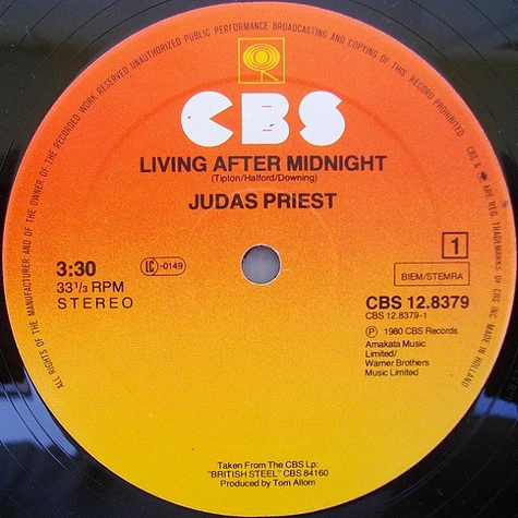 Judas Priest - Living After Midnight
