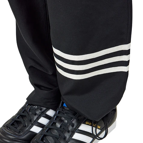 adidas - Neuclassics Woven Pants