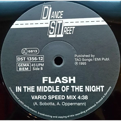 Flash - In The Middle Of The Night