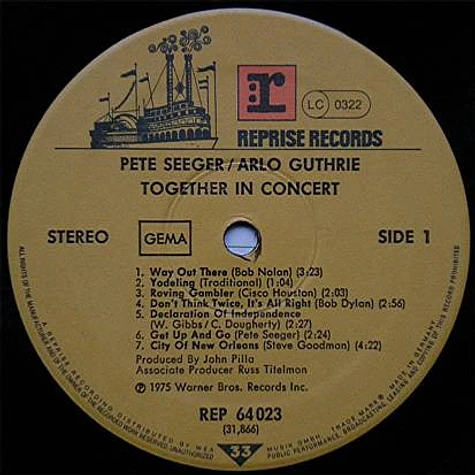 Pete Seeger & Arlo Guthrie - Pete Seeger & Arlo Guthrie Together In Concert