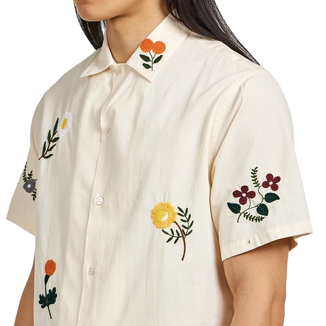 Portuguese Flannel - Embroidery Flowers Shirt