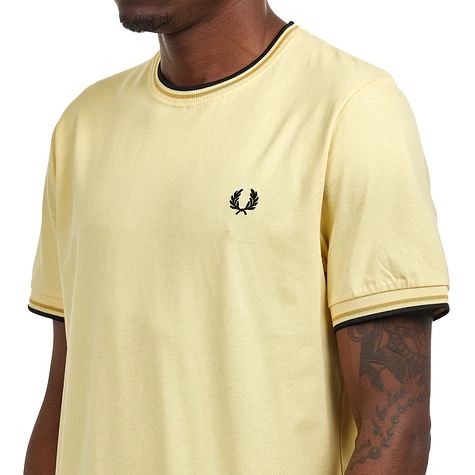 Fred Perry - Twin Tipped T-Shirt