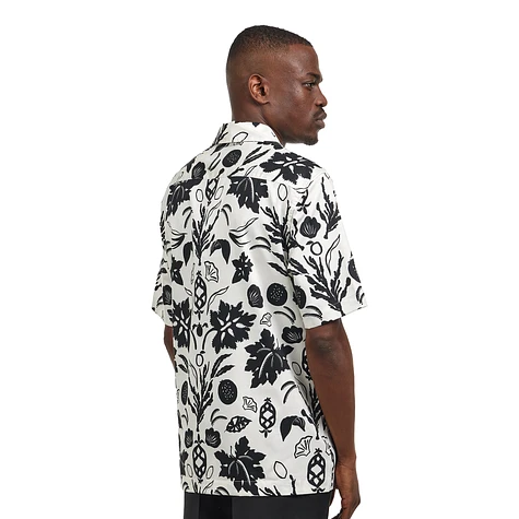 Fred Perry - Botanical Print Revere Collar Shirt (Light Ecru