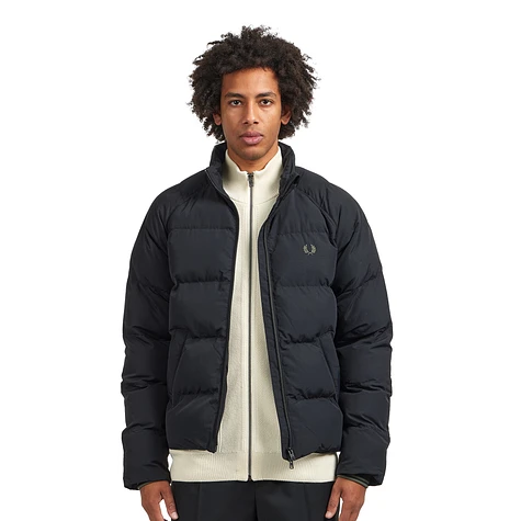 Fred Perry - Raglan Sleeve Padded Jacket (Black) | HHV
