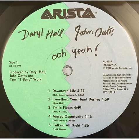 Daryl Hall & John Oates - Ooh Yeah!