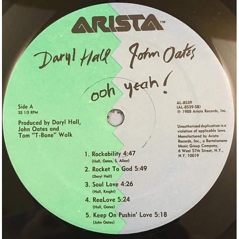 Daryl Hall & John Oates - Ooh Yeah!