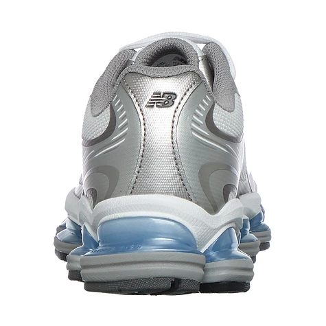 New Balance - U2000 AA