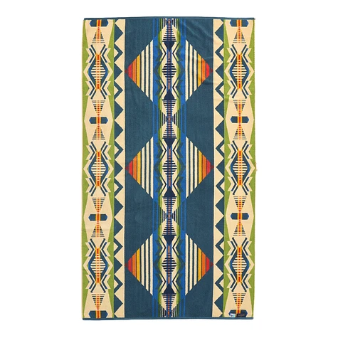 Pendleton - Oversized Jacquard Spa Towel