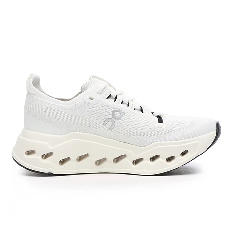 On - Cloudsurfer Max