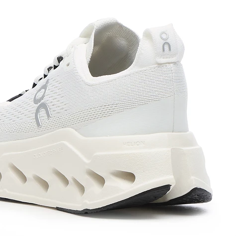 On - Cloudsurfer Max