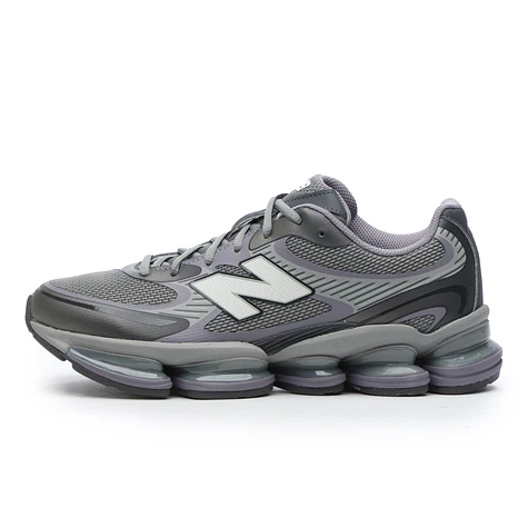 New Balance - U2000