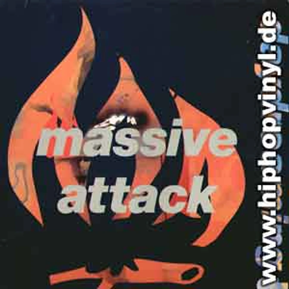 Massive Attack - Daydreaming