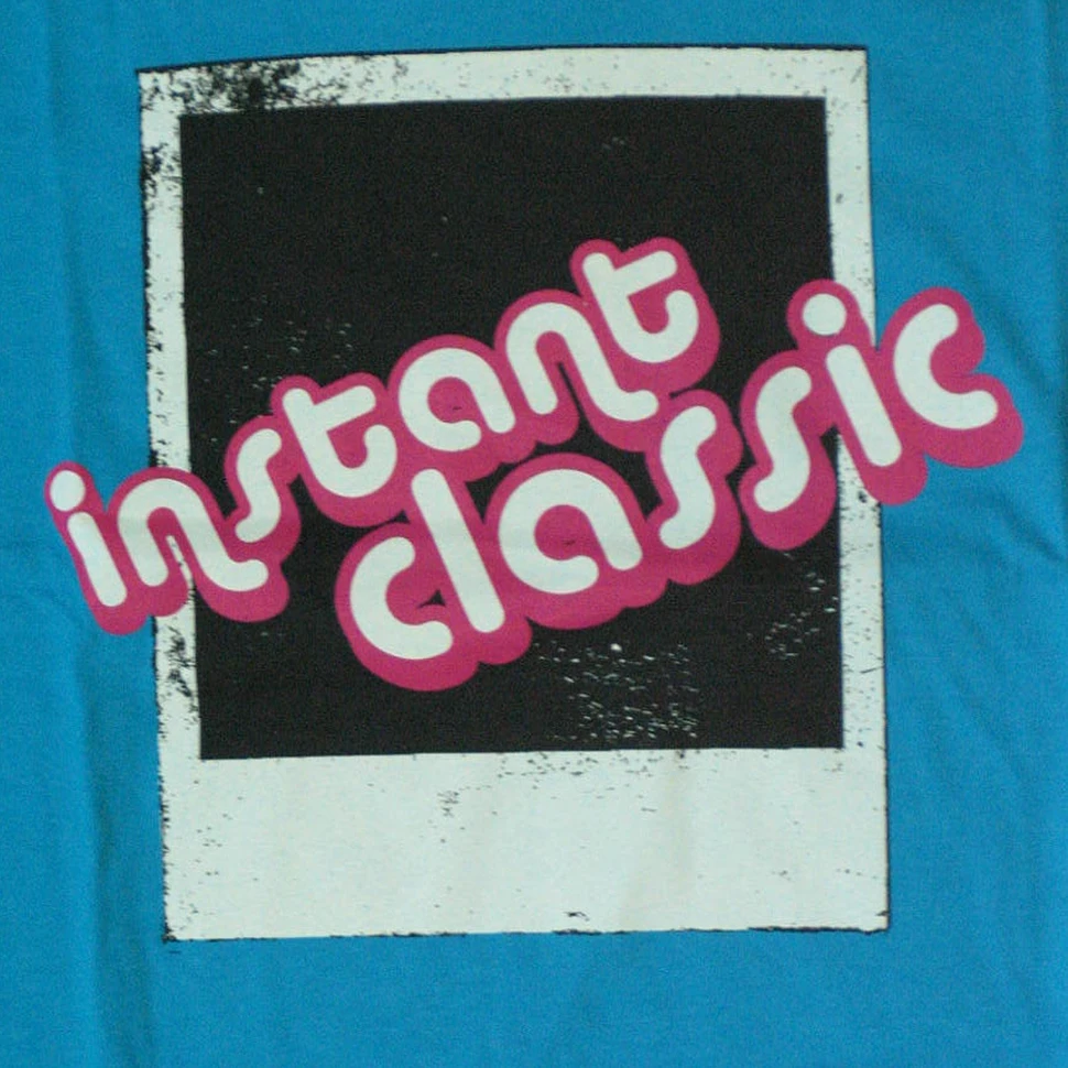 Ubiquity - Instant classic T-Shirt