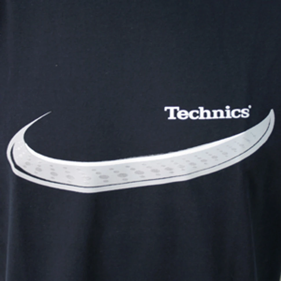 DMC & Technics - Deck platter T-Shirt