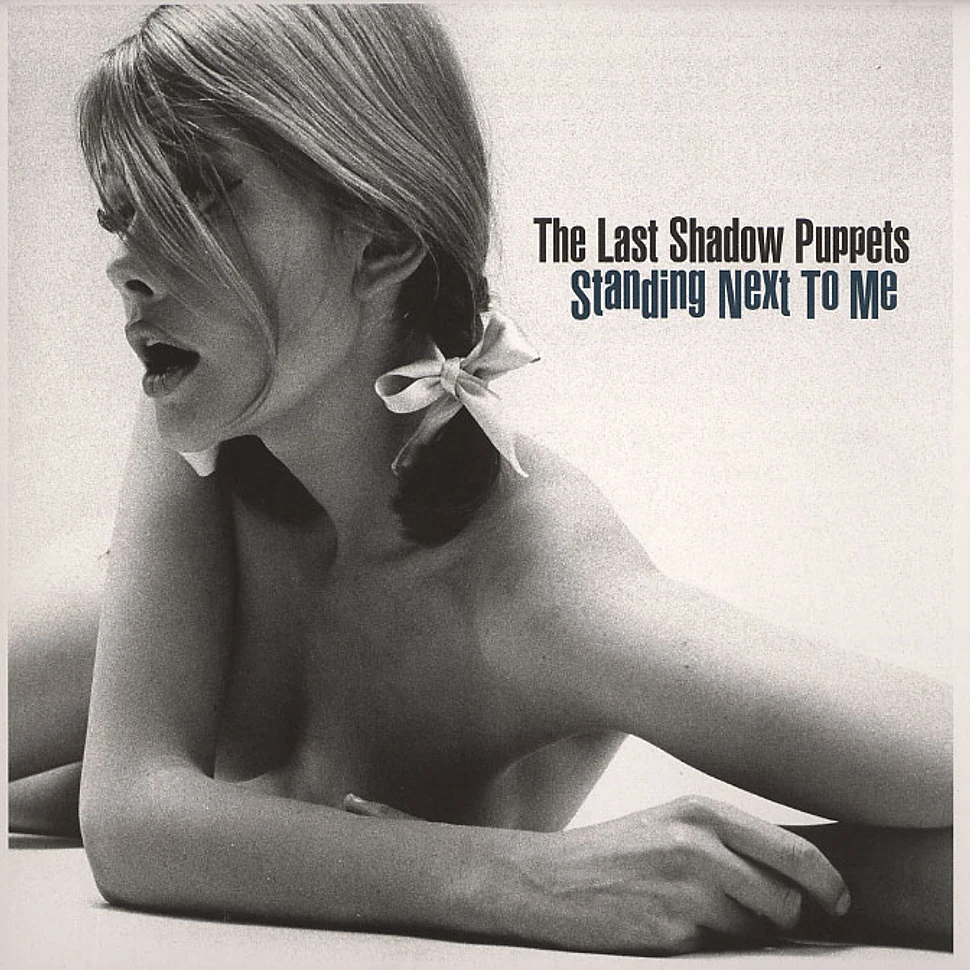 The Last Shadow Puppets - Standing next to me part 1 of 2