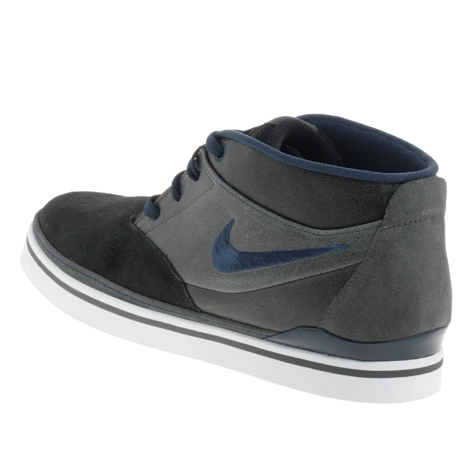 Nike 6.0 - Brazen