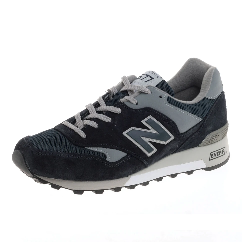 New Balance - M577