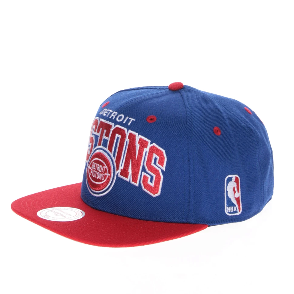 Mitchell & Ness - Detroit Pistons NBA Logo 2 Tone Snapback Cap