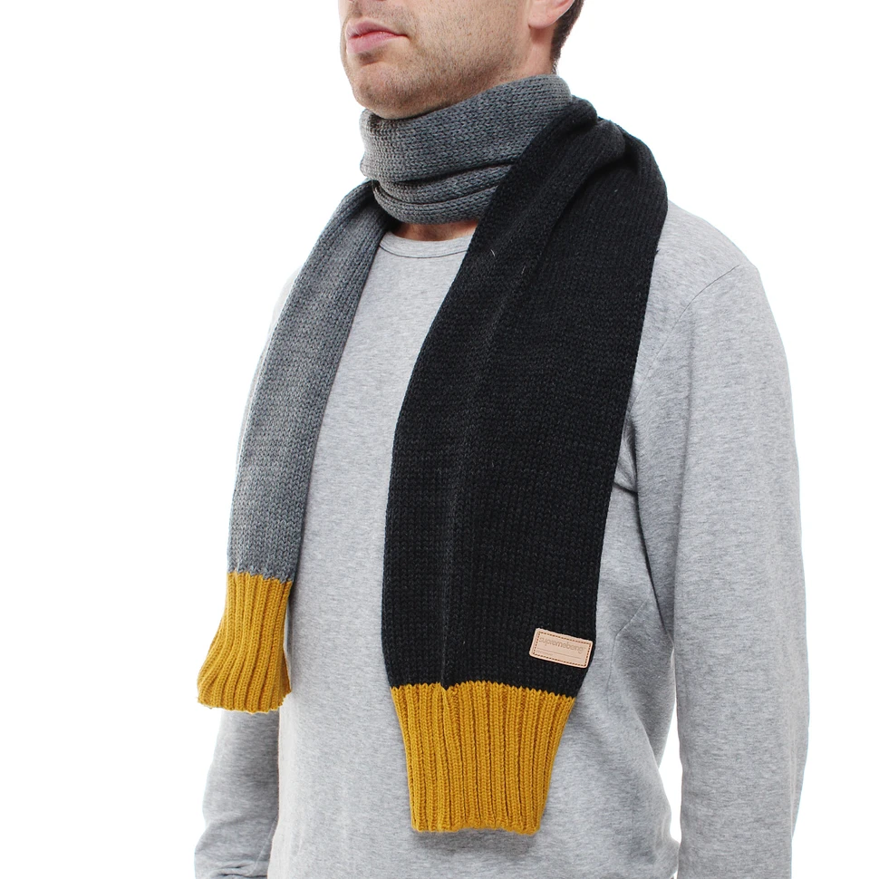Supremebeing - Pipe Scarf
