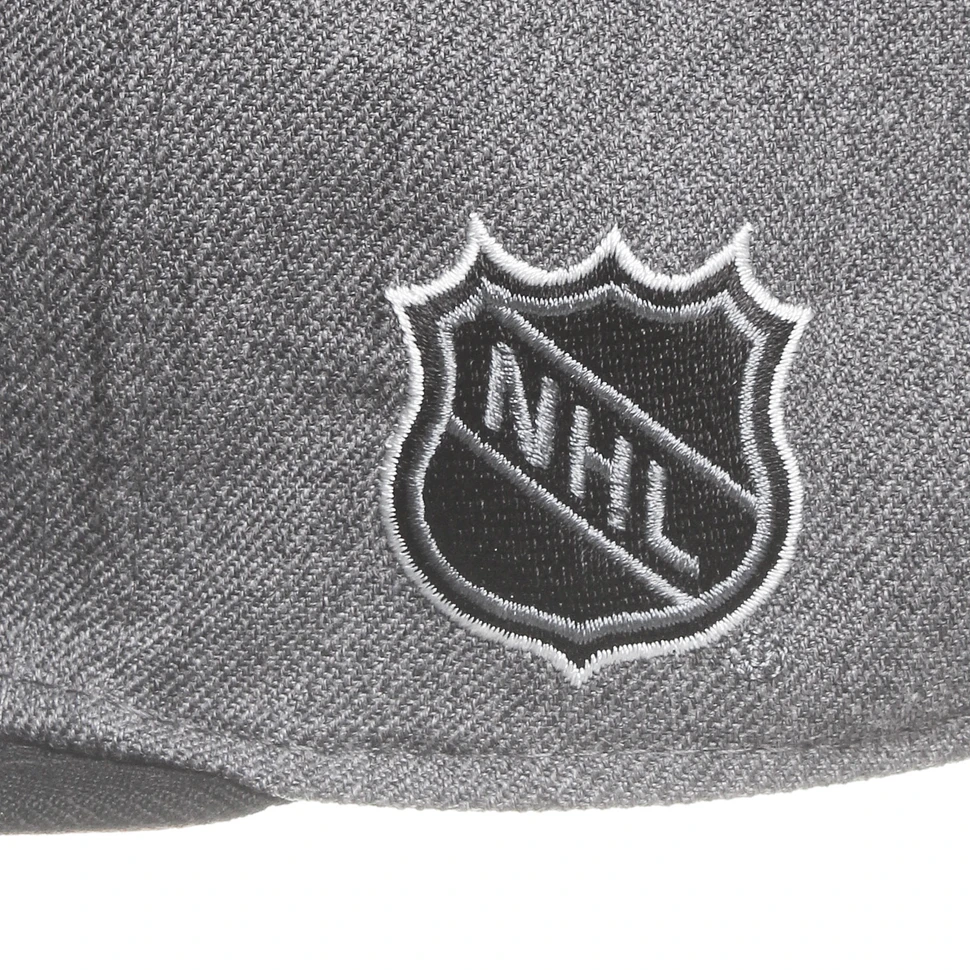 Mitchell & Ness - Philadelphia Flyers NHL Arch W/Logo G2 Snapback Cap