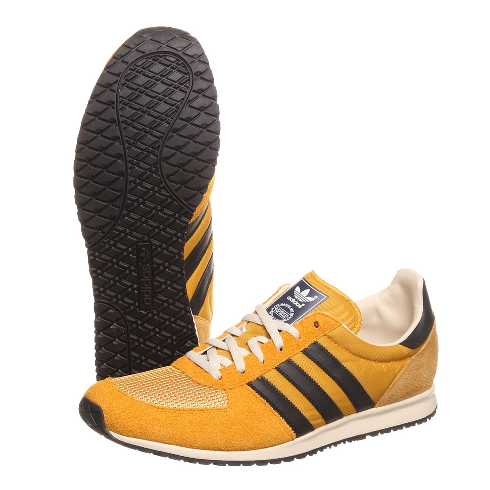 adidas - Adistar Racer